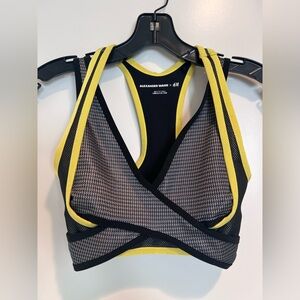 🔹 Alexander Wang x H&M sports bra